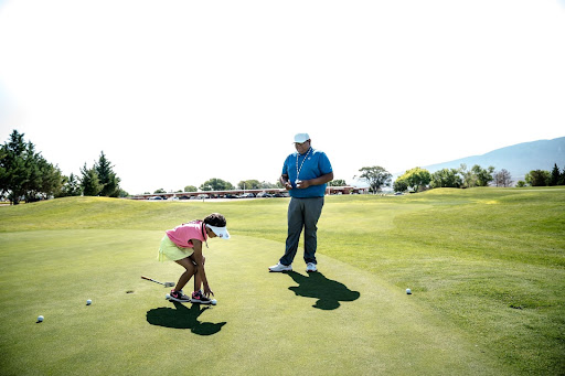 Exploring Golf Courses: Tips to Select Stay-and-Play Golf Courses